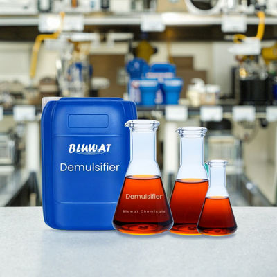 acheter Démulsifiant chimique pour eaux usées avec forte teneur en matières organiques, démulsifiant en phase inverse, briseur d'émulsion H/E E/H fabrication en ligne