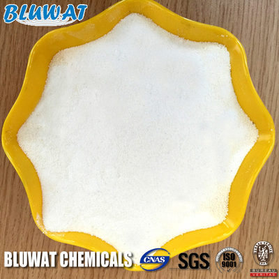 Produits chimiques d'épuration de l'eau de contenu solide de la poudre 90% de PolyDADMAC de coagulant
